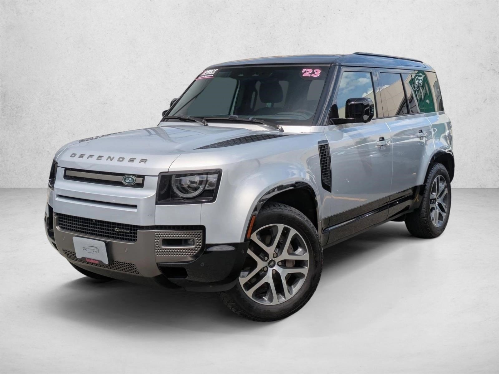 Used 2023 Hakuba Silver Metallic Land Rover X-Dynamic SE image 1