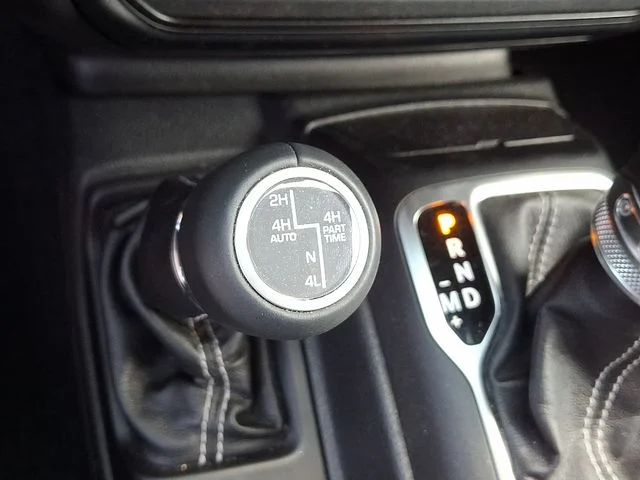 Used 2019 Red Jeep Unlimited Sahara image 16