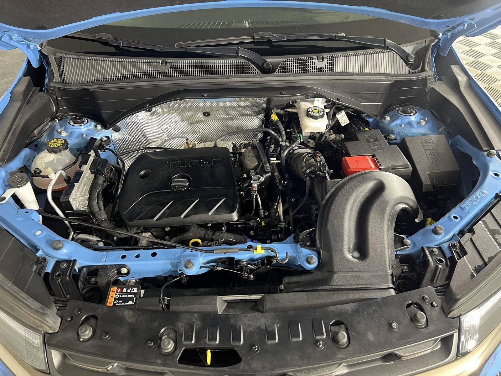 Used 2024 Fountain Blue Chevrolet ACTIV image 27
