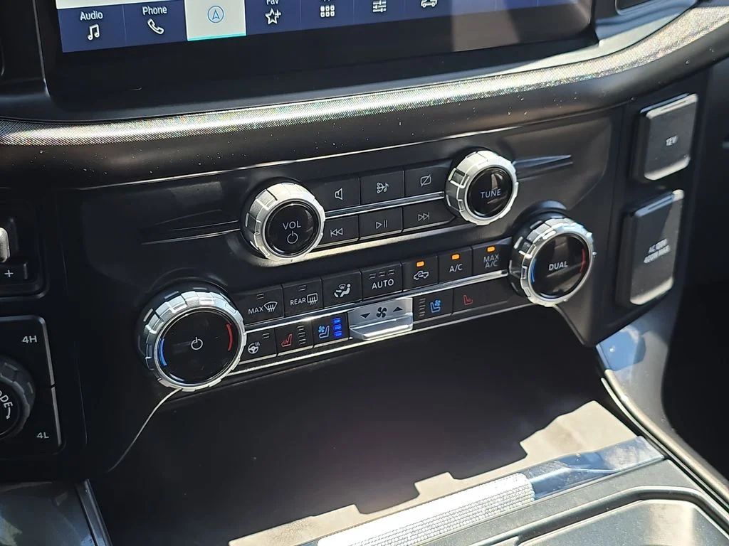 Used 2022 Blue Ford Tremor image 27