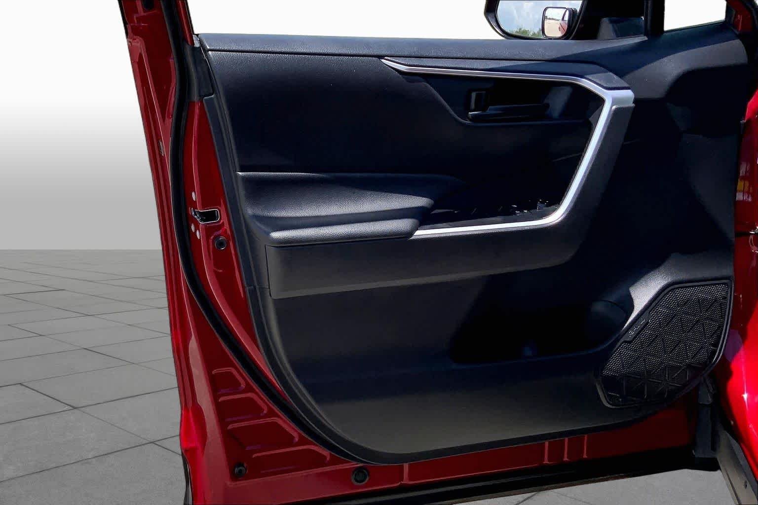 Used 2025 Ruby Flare Pearl Toyota LE image 21