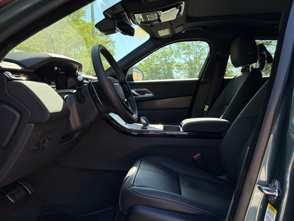 New 2026 Green Land Rover Belgravia Edition image 11