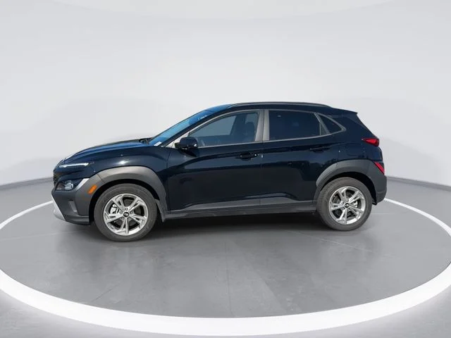 Used 2023 Black Hyundai SEL image 4