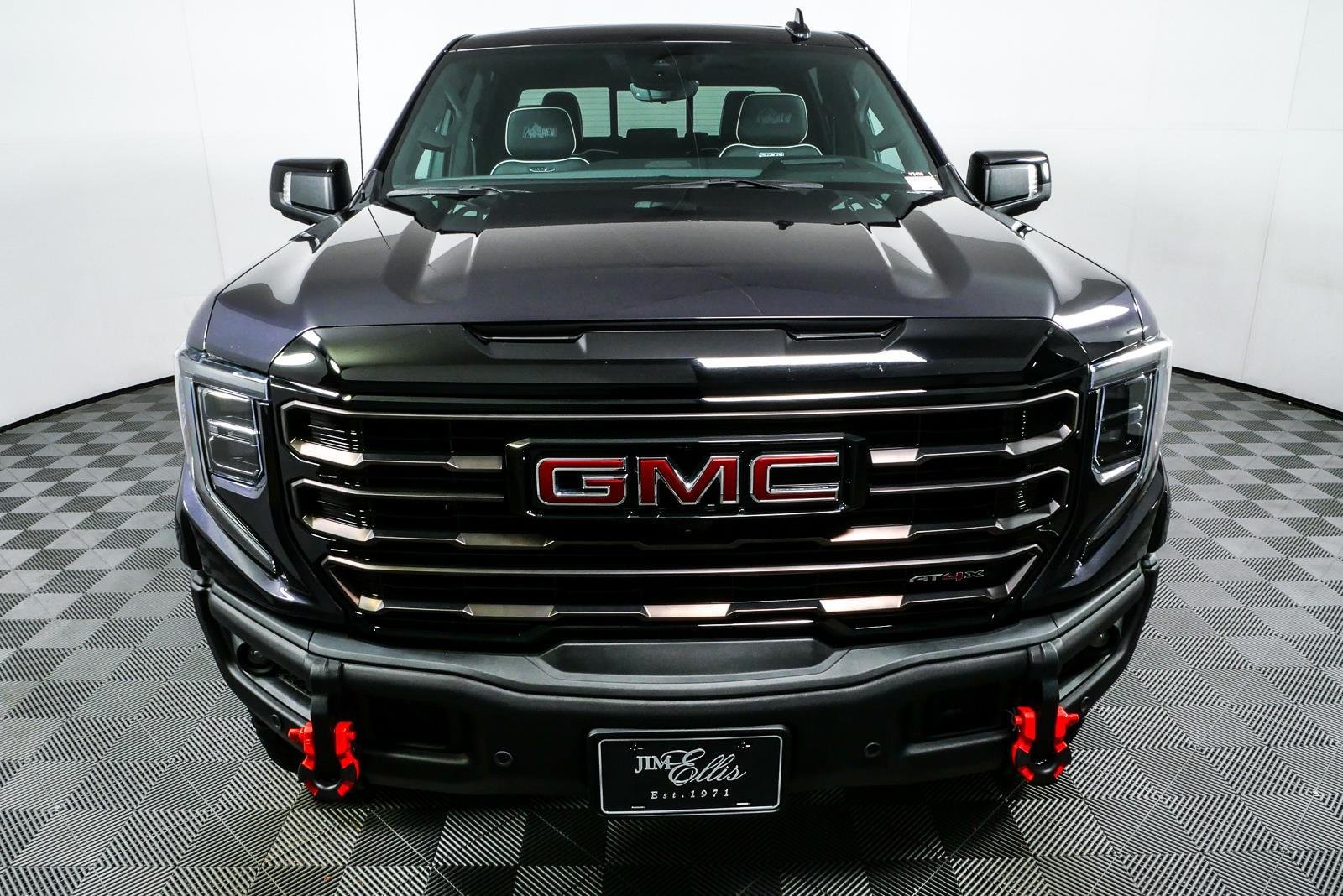 Used 2024 Titanium Rush Metallic GMC AT4X image 27