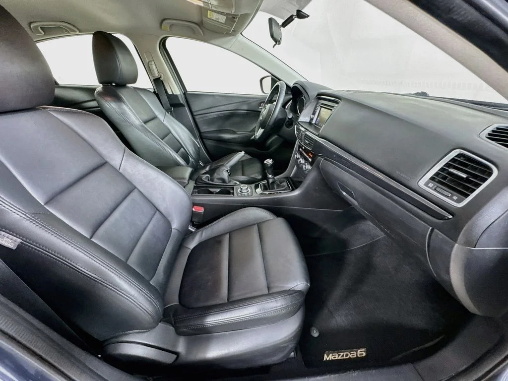 Used 2015 Blue Reflex Mica Mazda i Touring image 32