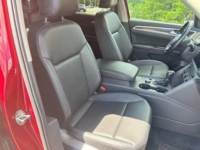 Used 2019 Red Volkswagen 3.6L V6 SE image 26