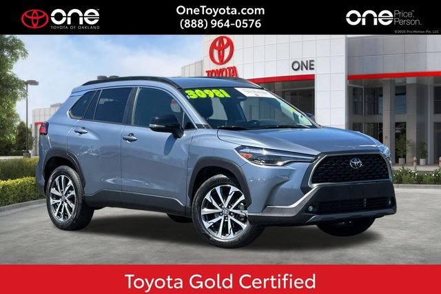 2025 Toyota Corolla Cross XLE