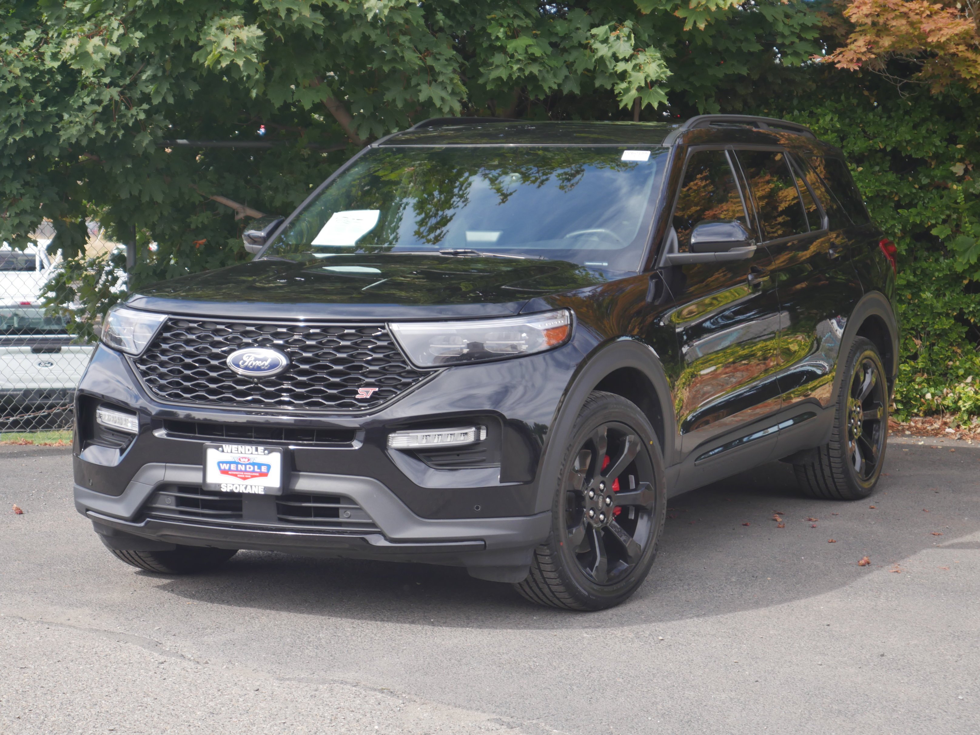 Used 2023 Agate Black Metallic Ford ST image 2