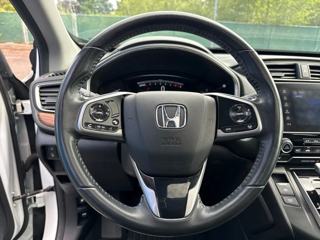 Used 2019 Platinum White Pearl Honda Touring image 10