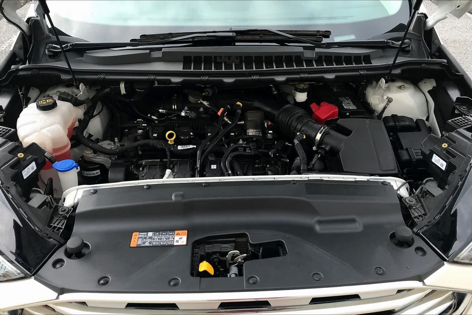 Used 2019 White Platinum Metallic Tri-Coat Ford SEL image 33