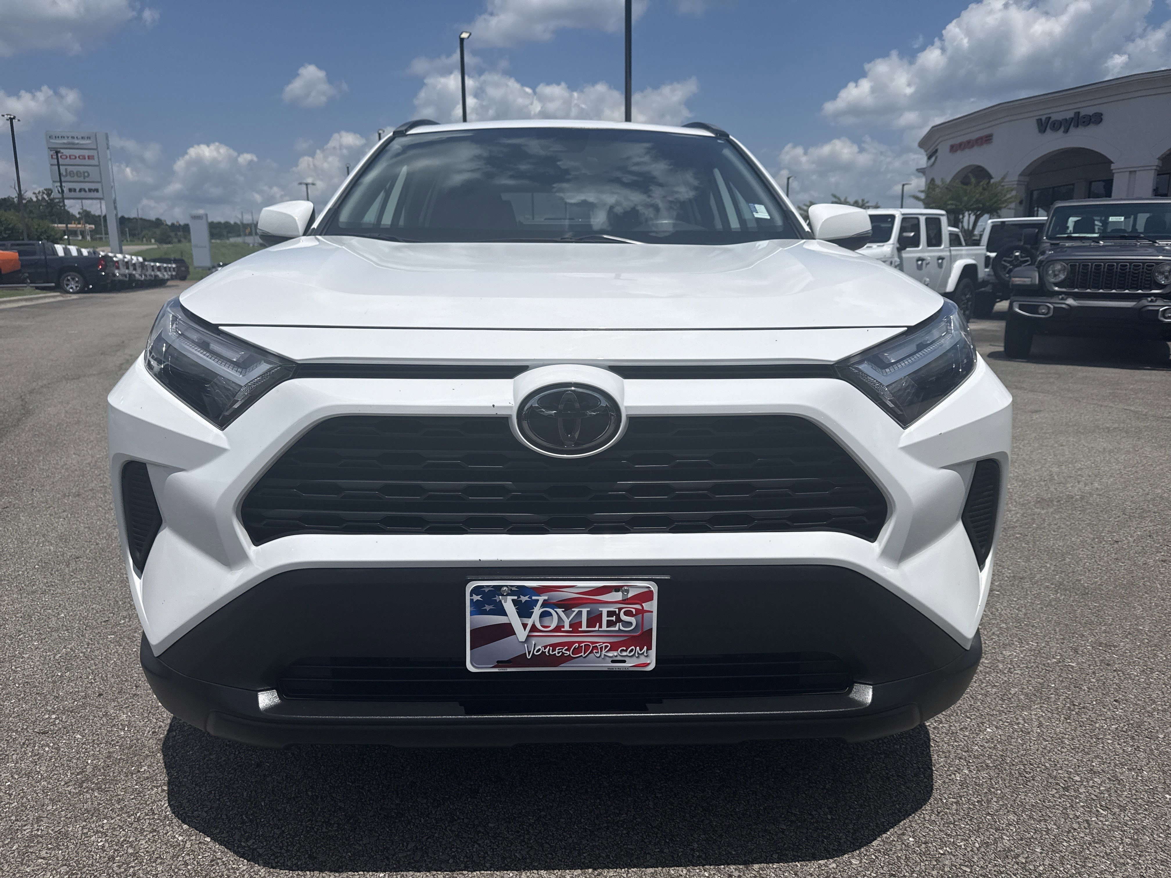 Used 2024 White Toyota XLE image 2