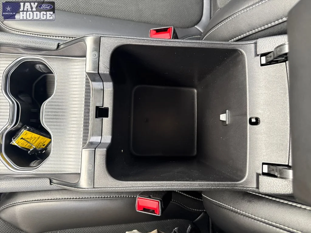 Certified Used 2025 Metallic Jeep Altitude image 14