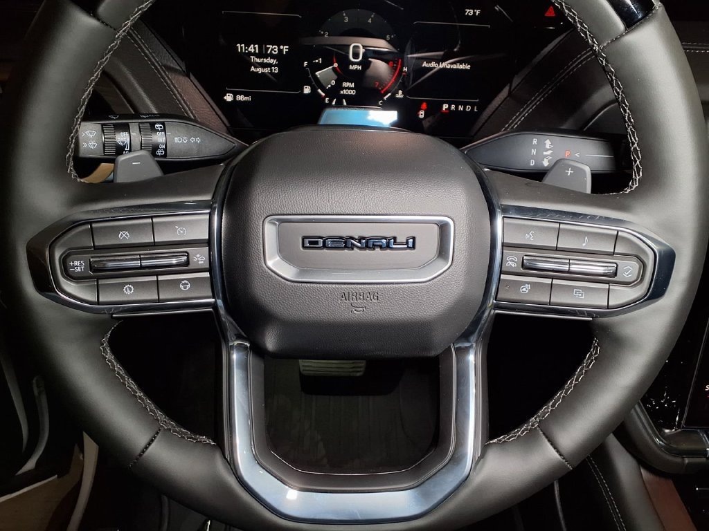 2026 GMC Yukon Denali - Photo 20