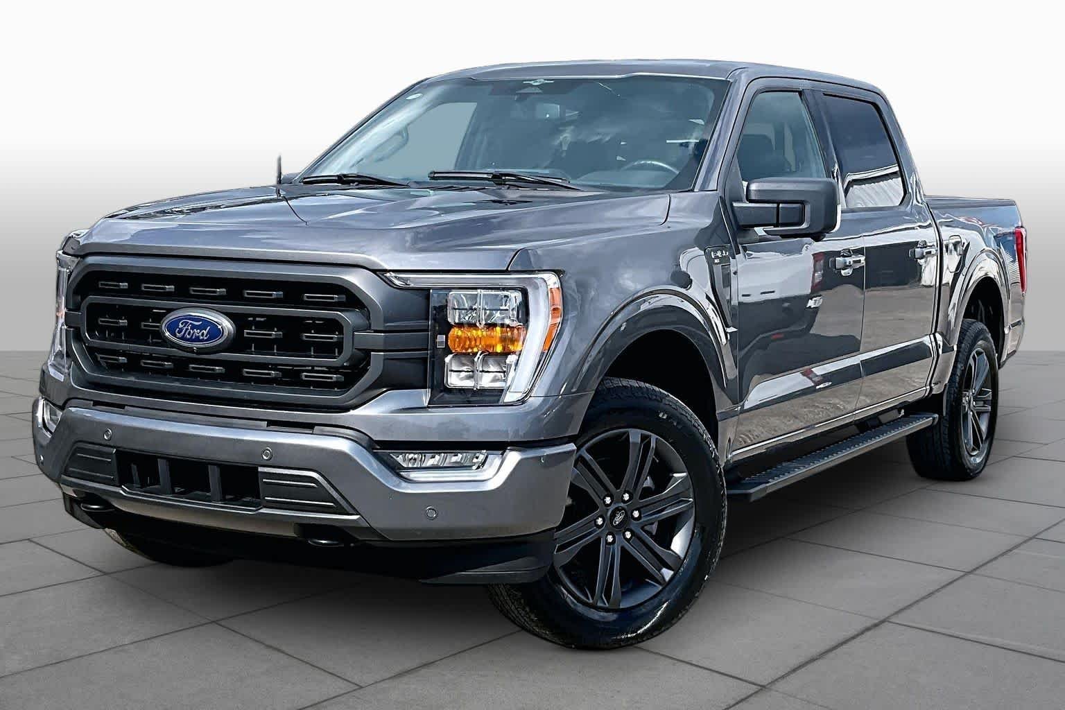 Used 2023 Carbonized Gray Metallic Ford XLT image 35