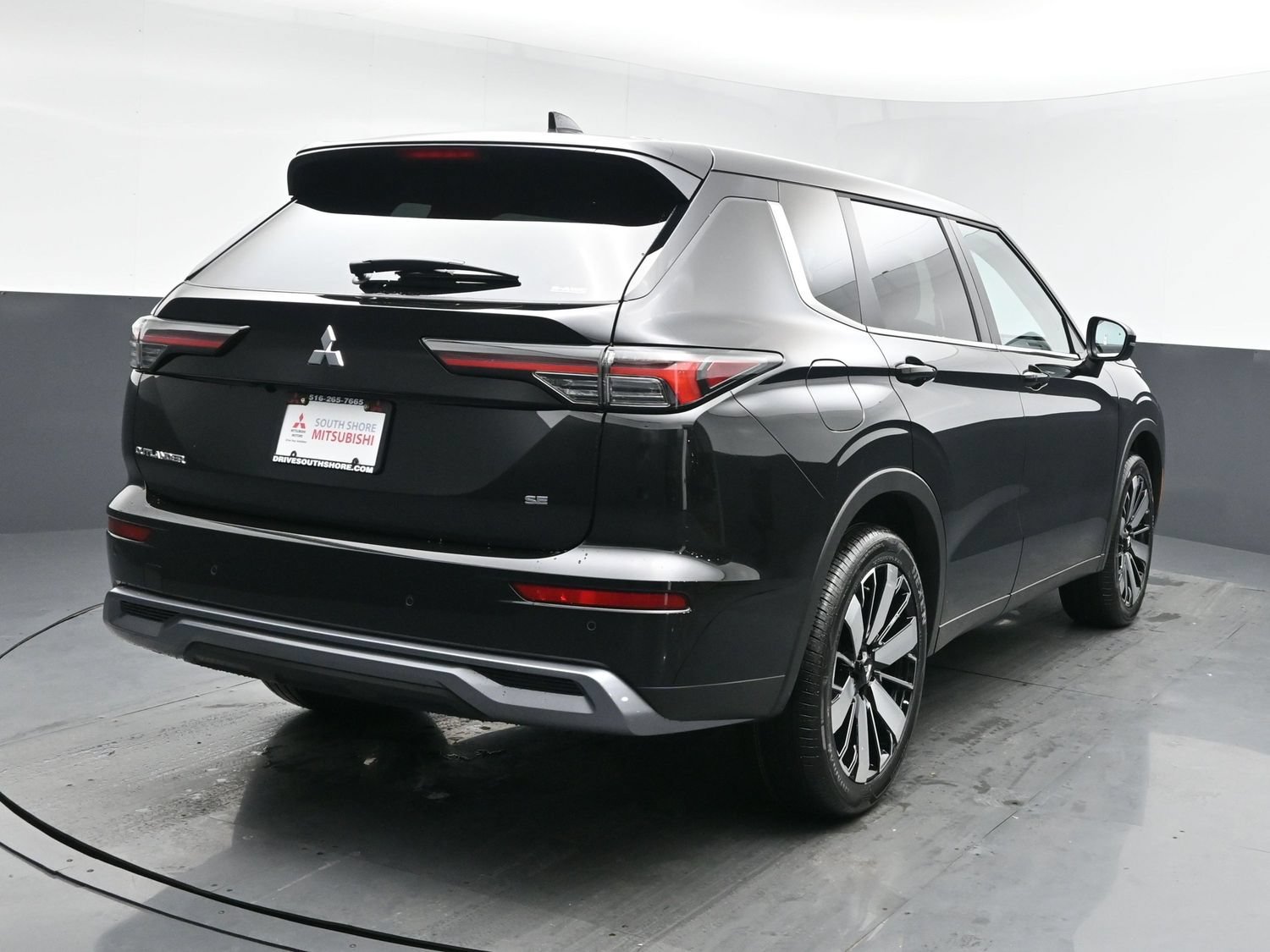 New 2026 Labrador Black Pearl Mitsubishi SE 1.5T S-AWC image 24