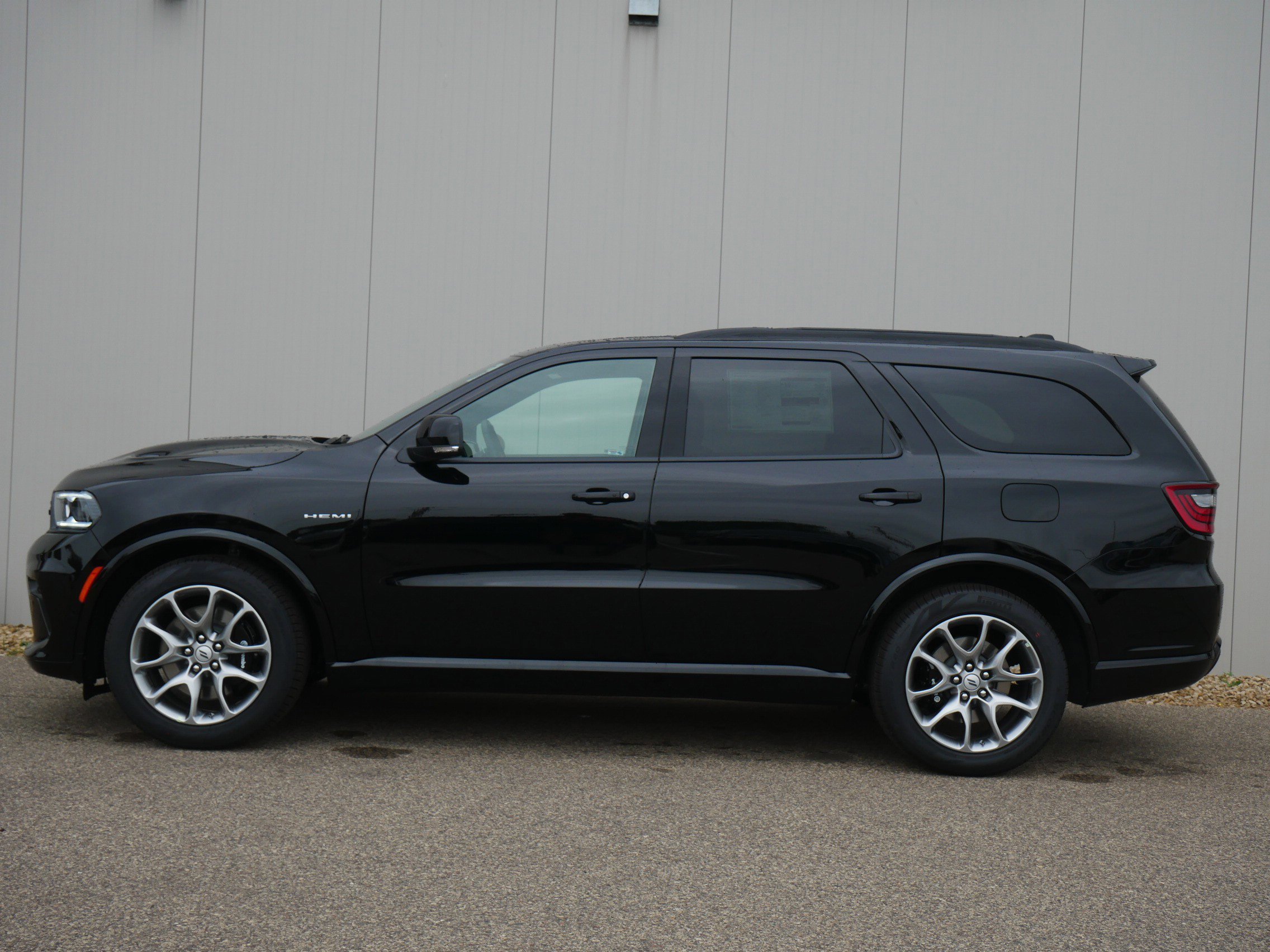 New 2026 DB Black Clearcoat Dodge GT Plus HEMI V8 image 2