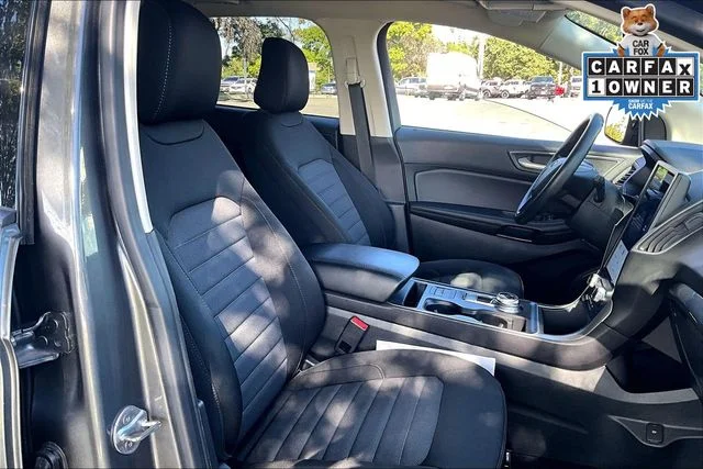 Used 2023 Gray Metallic Ford SE image 7