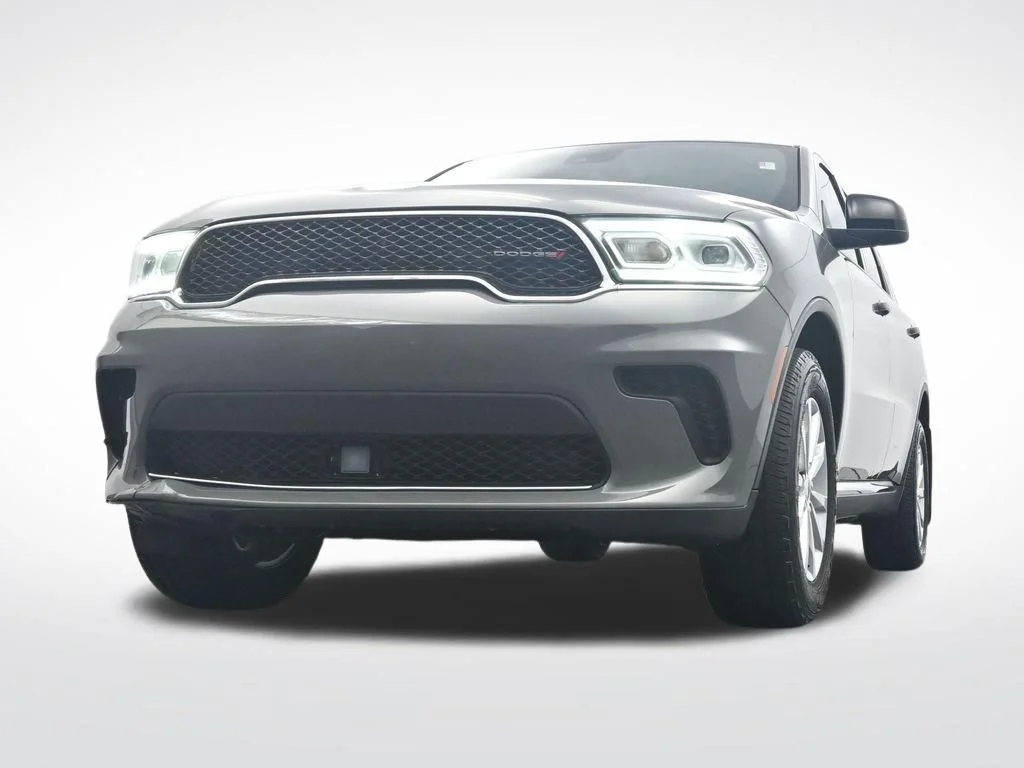 Used 2023 Gray Dodge SXT image 31