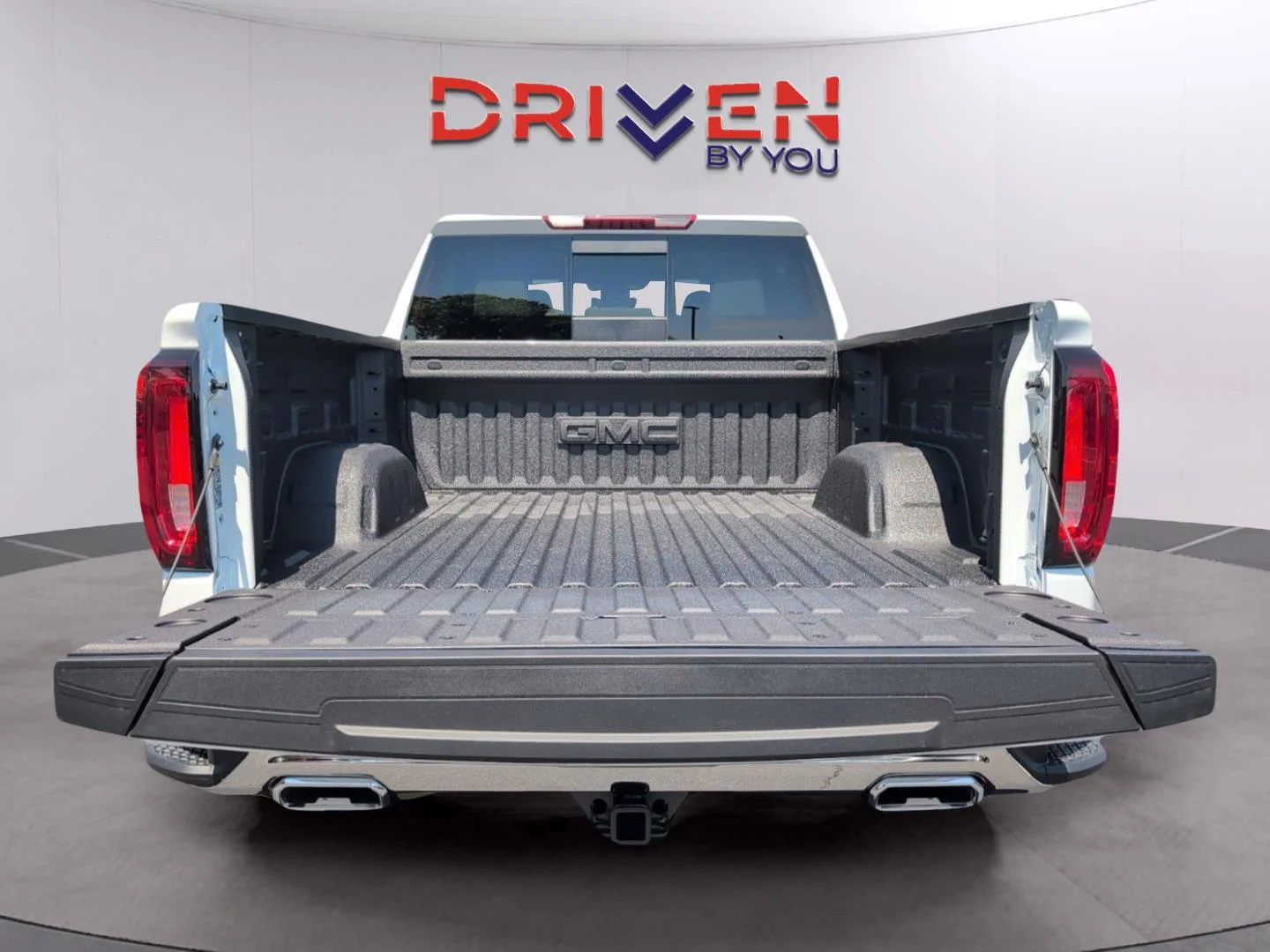 New 2026 Summit White GMC SLT image 33