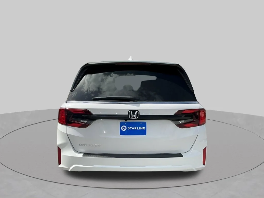 Used 2026 White Honda EX-L image 9