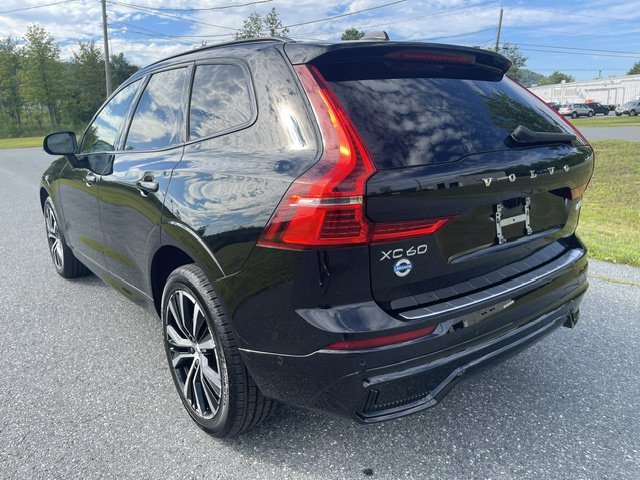 Used 2024 Black Volvo Plus Dark Theme image 3