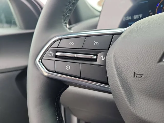 New 2026 Summit White Chevrolet LT image 22