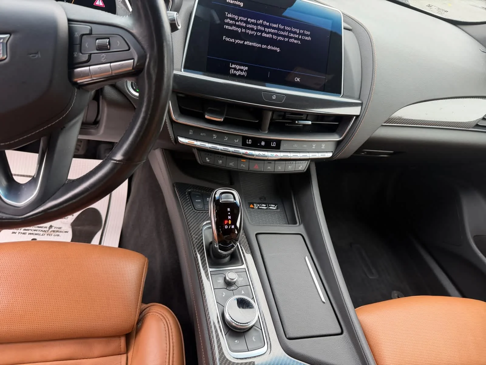 Used 2024 WH Cadillac Premium Luxury image 20