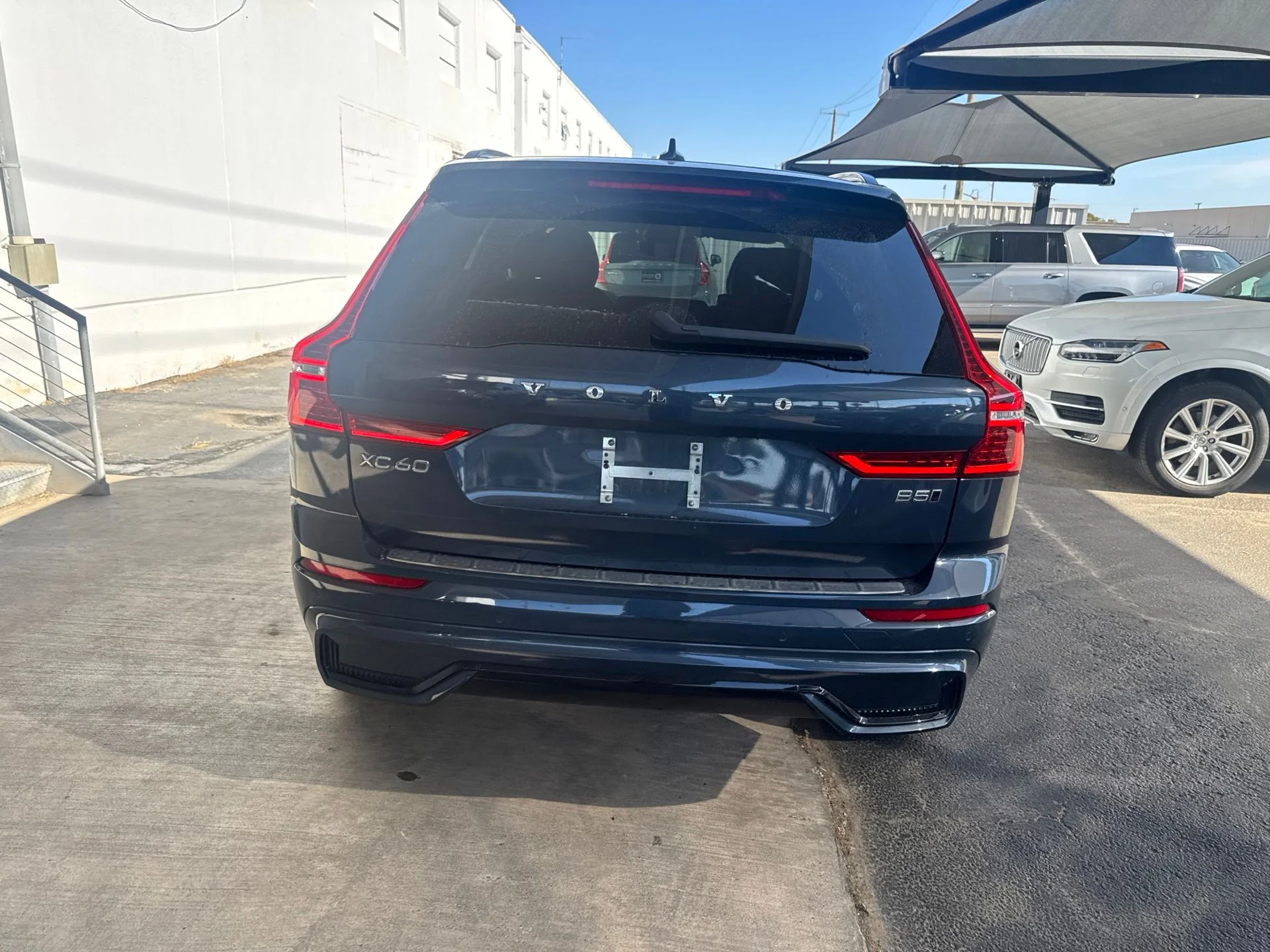 Certified Used 2024 Denim Blue Volvo Ultimate image 9