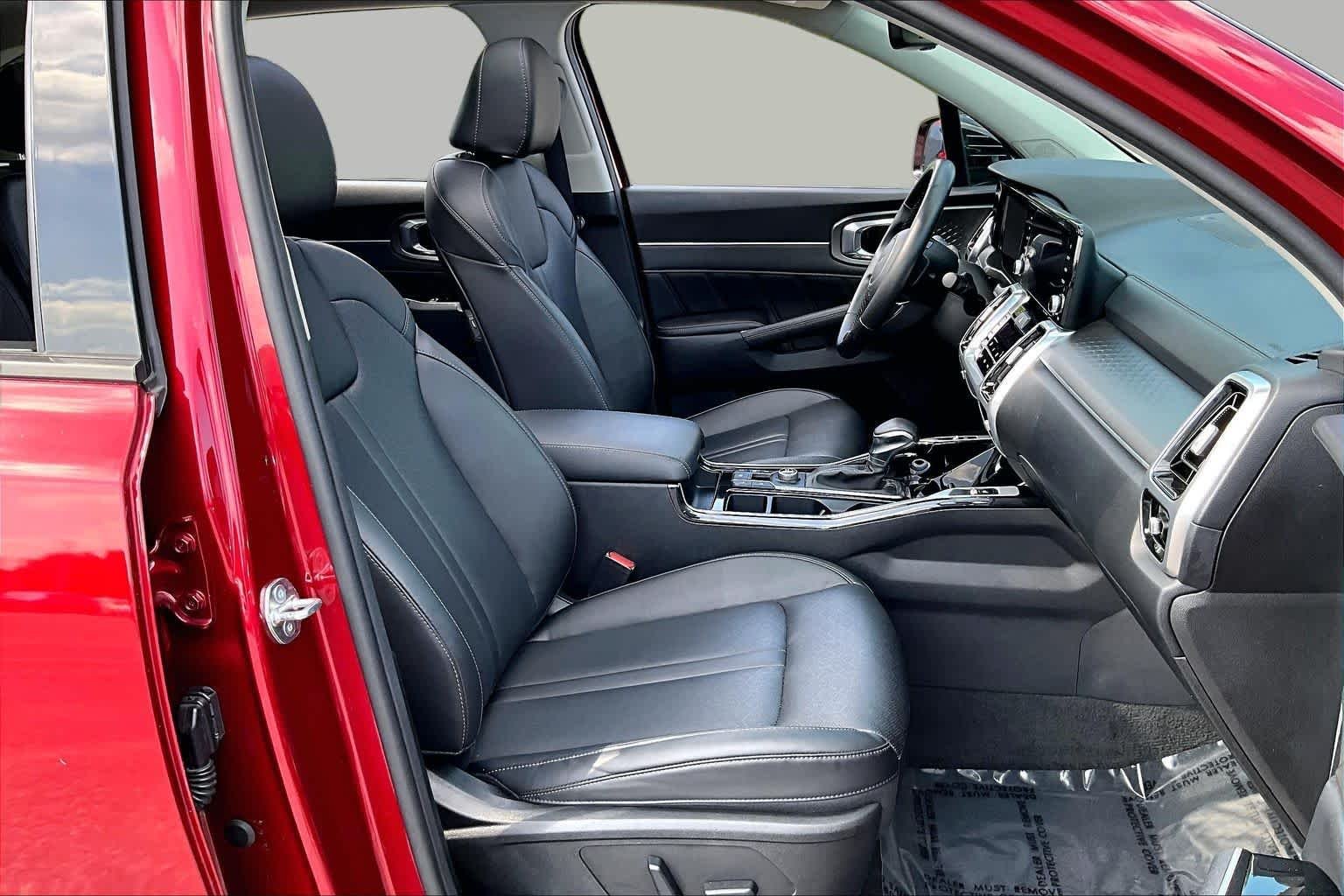Used 2023 Passion Red Kia SX image 9