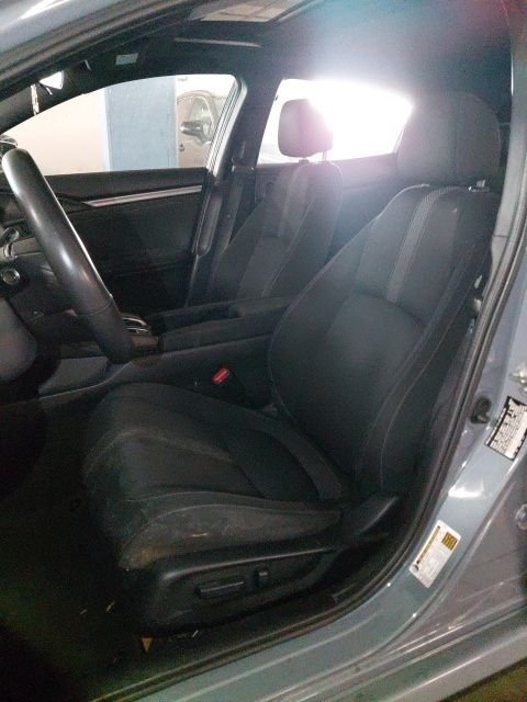 Used 2020  Honda EX image 5