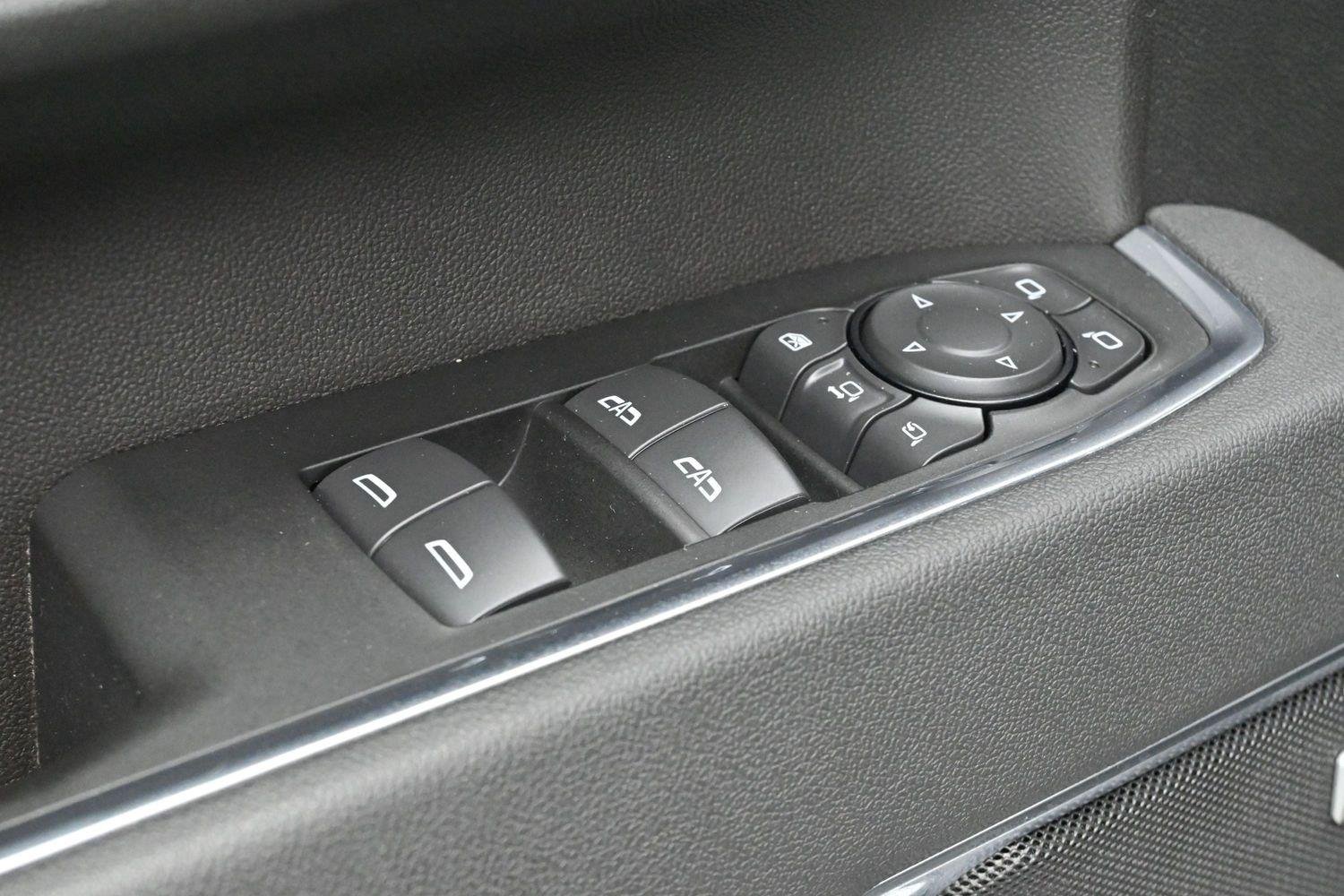 Used 2026 Summit White Chevrolet LTZ image 12