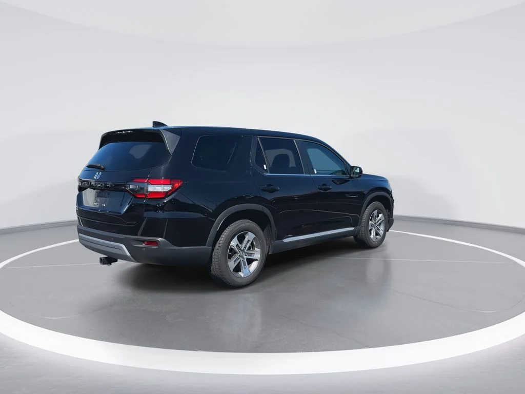 Used 2023 Black Honda EX-L image 8