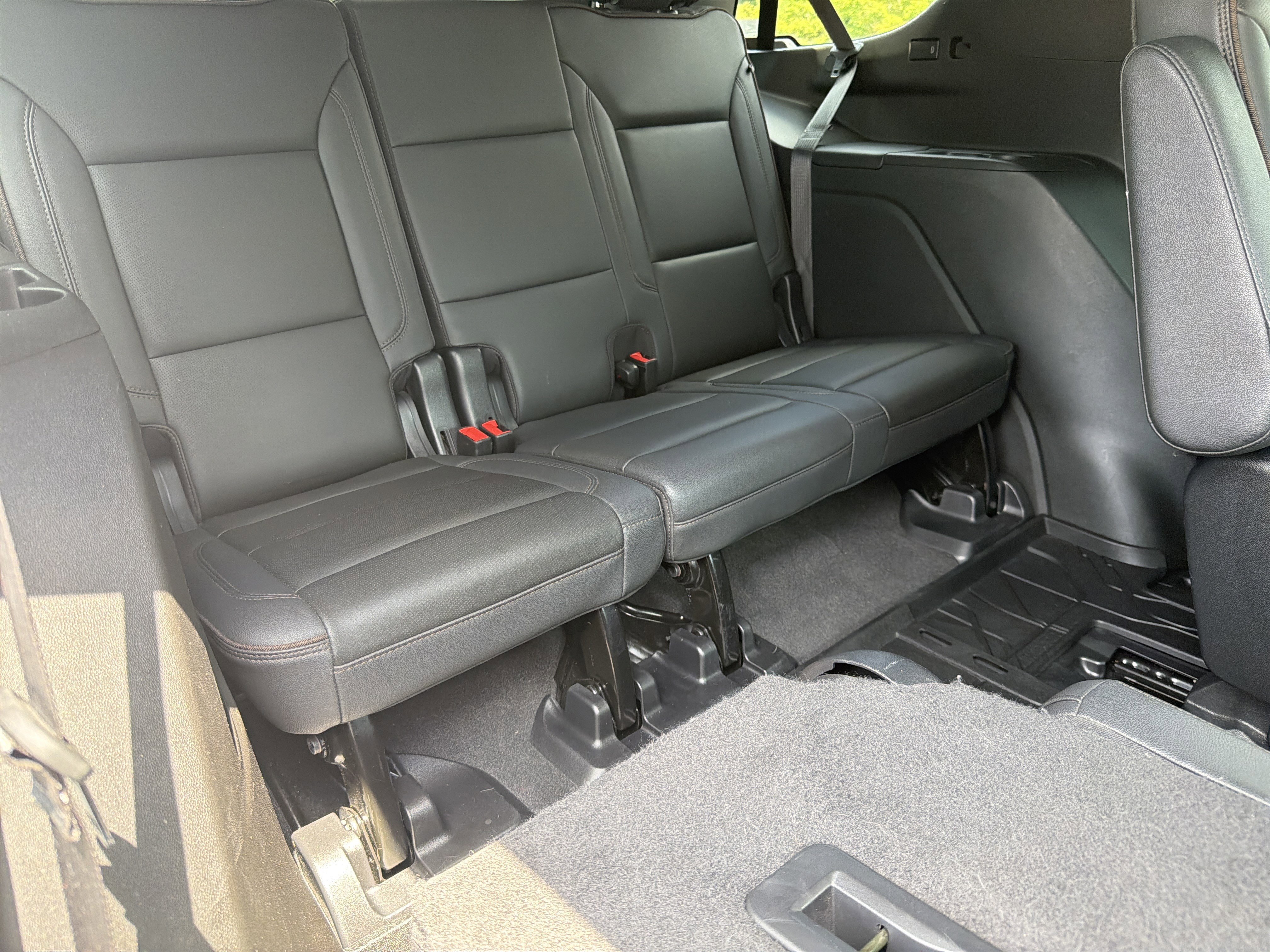 Used 2022 Satin Steel Metallic Chevrolet High Country image 26