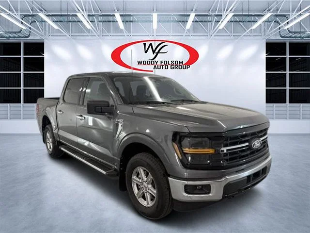Used 2025 Gray Ford XLT image 3