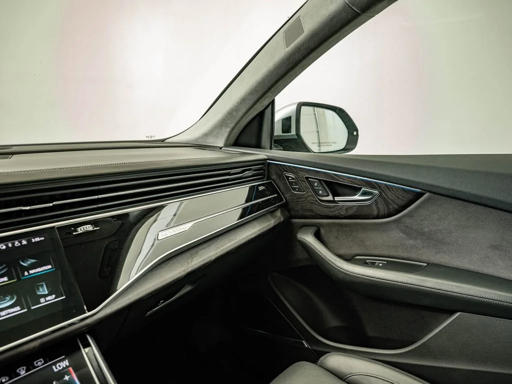 Used 2019 Florett Silver Metallic Audi 3.0T Prestige image 28