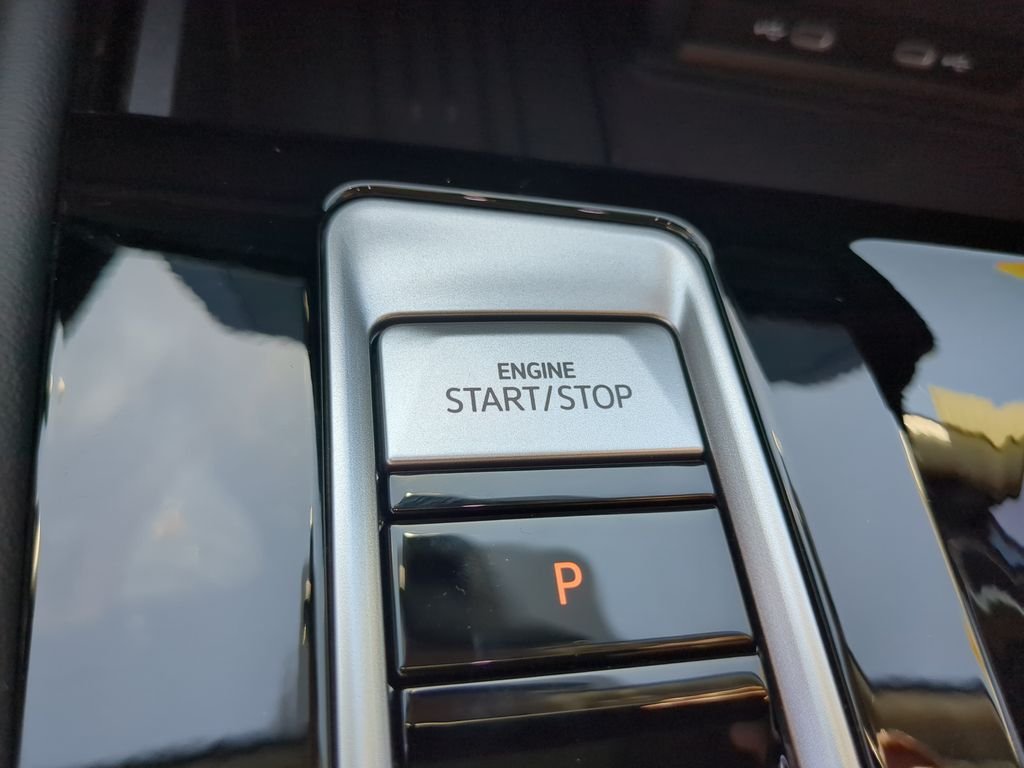 New 2026 Gray Volkswagen 2.0T SE w/Technology image 31