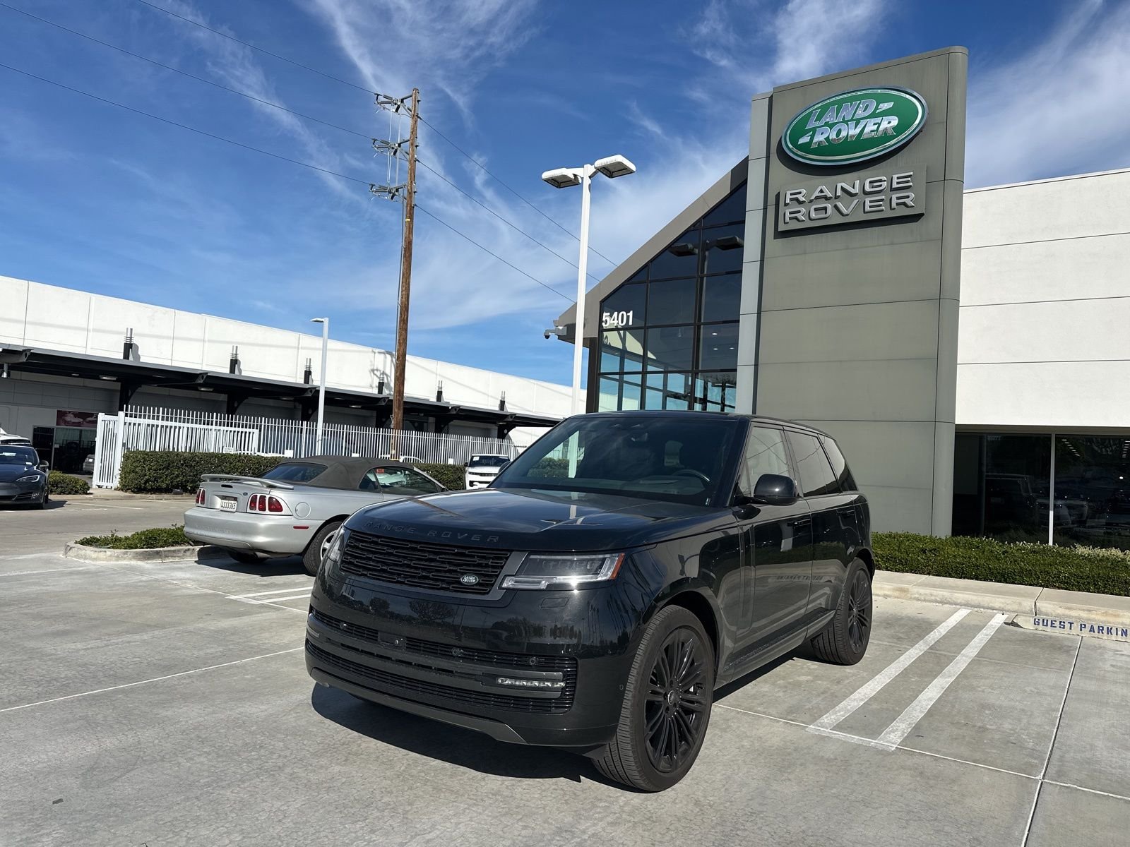 2025 Land Rover Range Rover SE