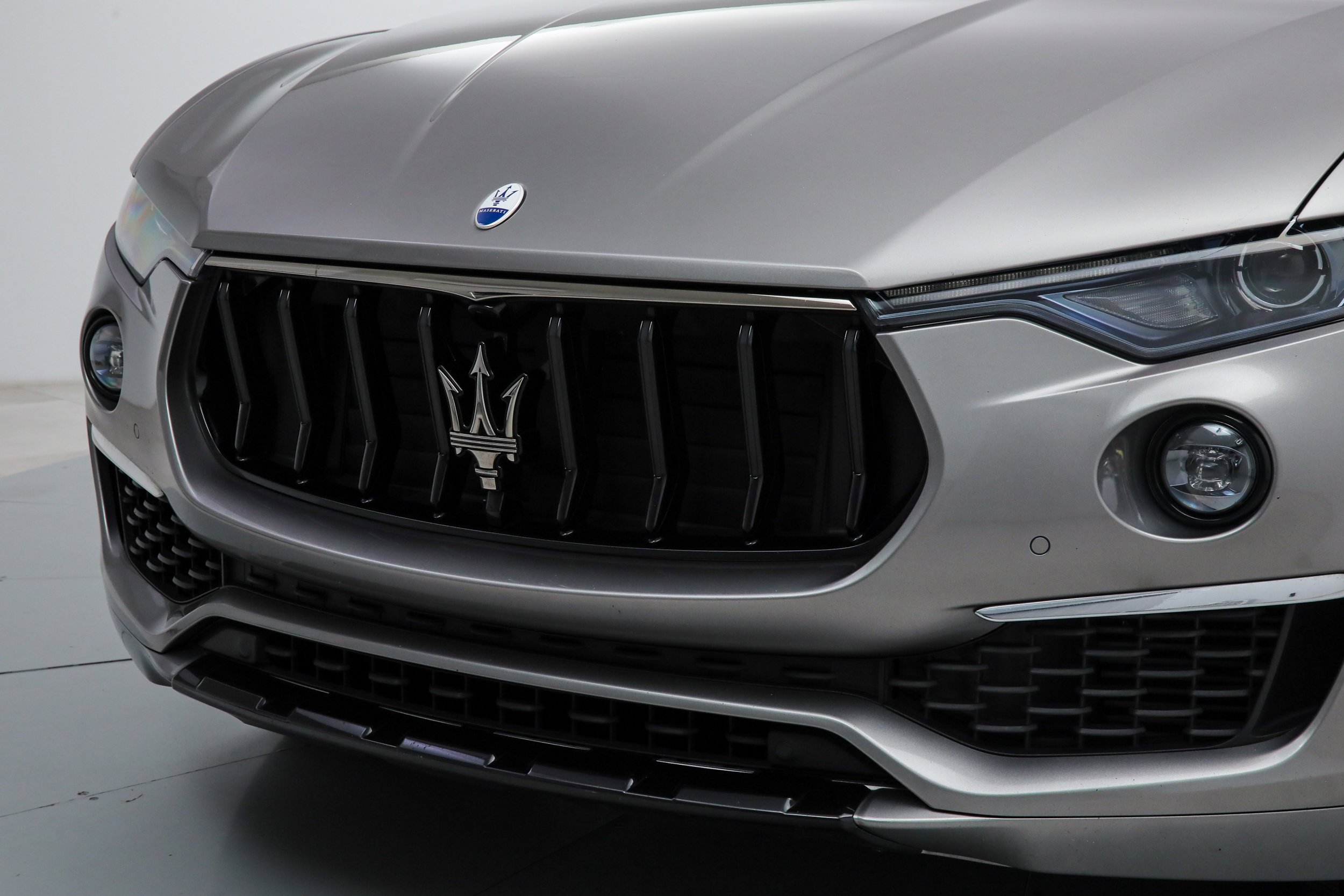 Used 2022 Gray Maserati GT image 9