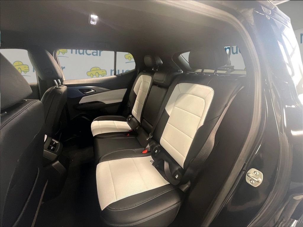 Used 2025 Black Chevrolet LT image 15
