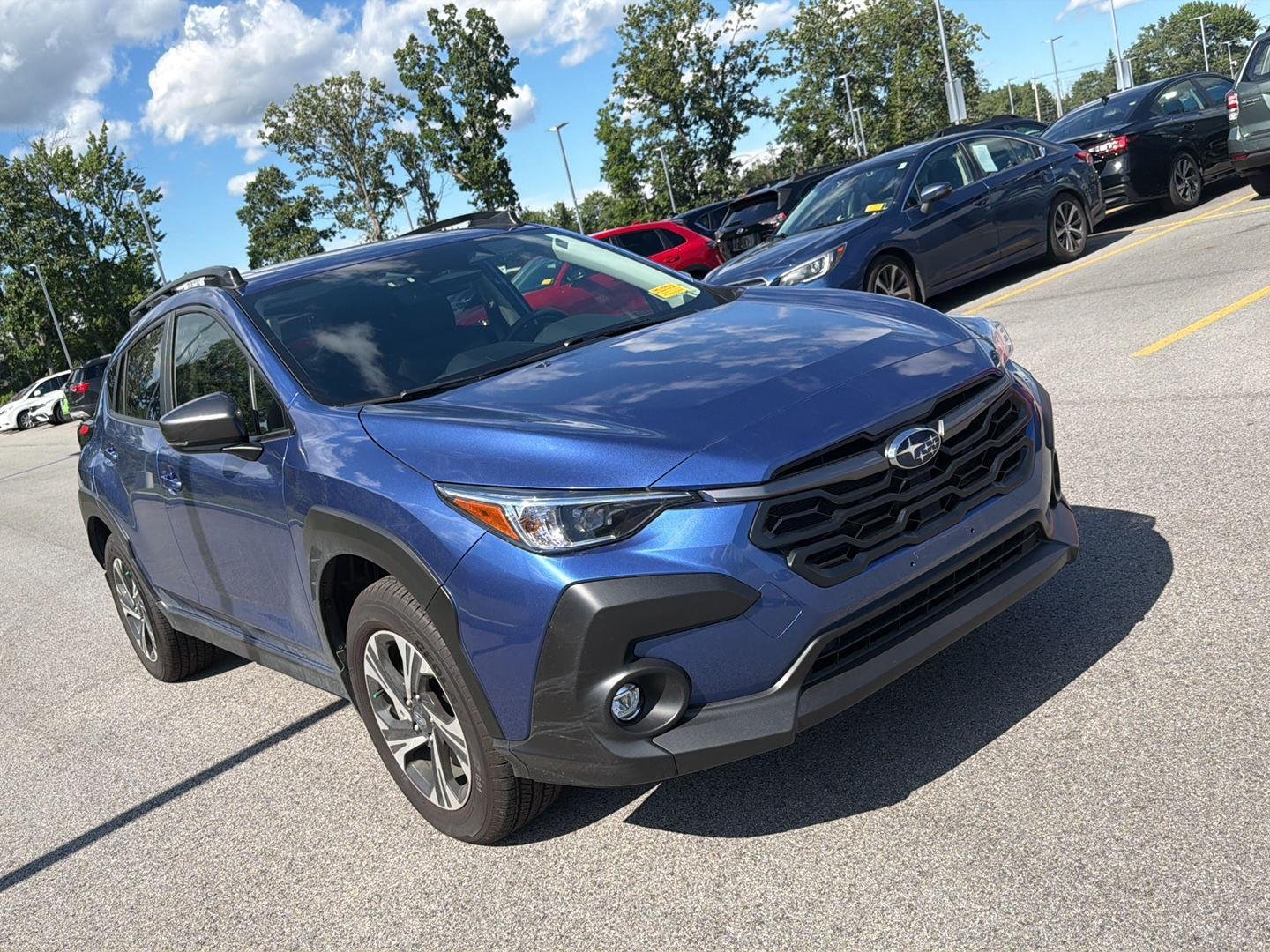 Used 2025 Daybreak Blue Pearl Subaru Premium image 2