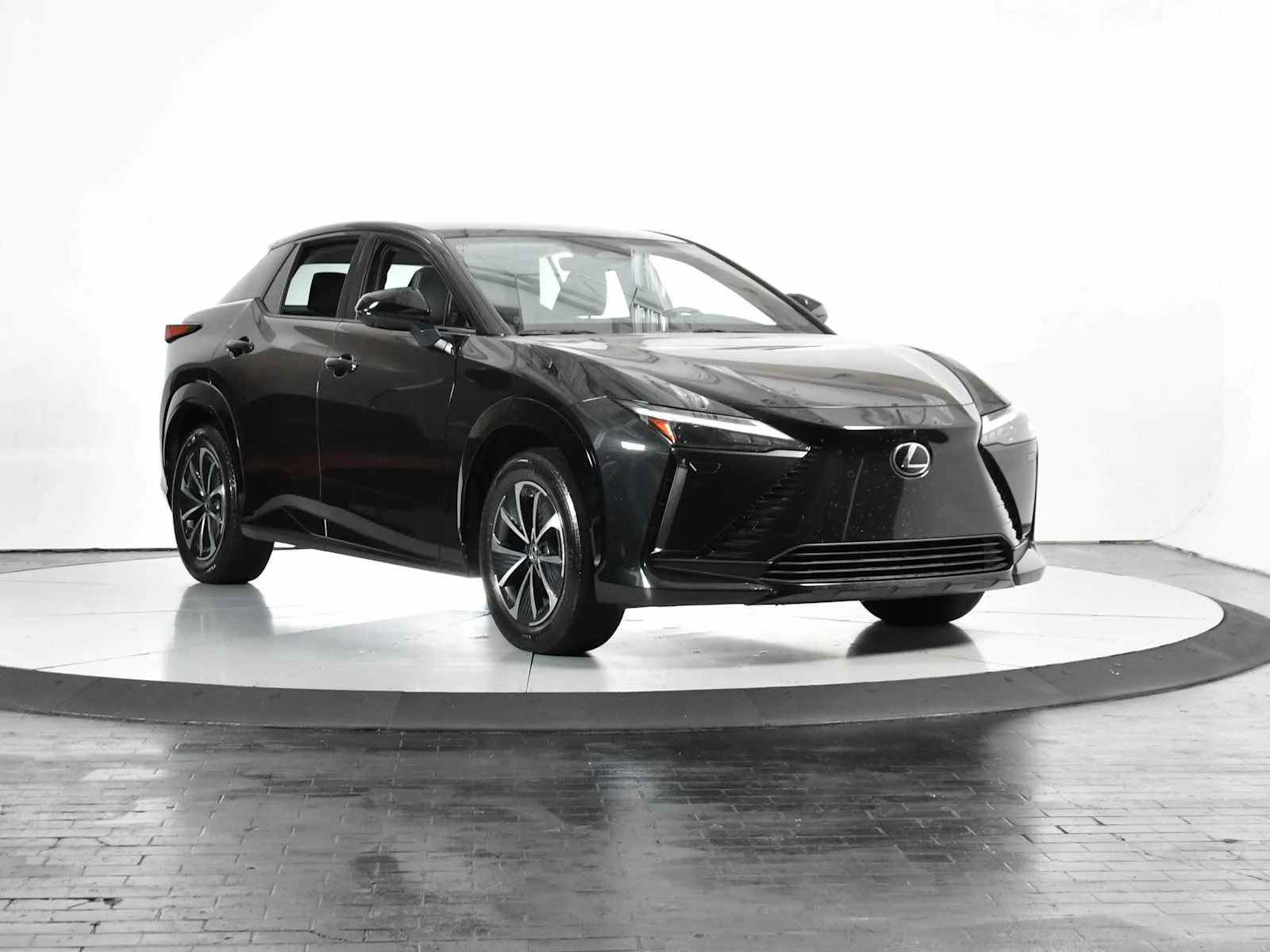 Certified Used 2024 CAVIAR Lexus Premium image 9