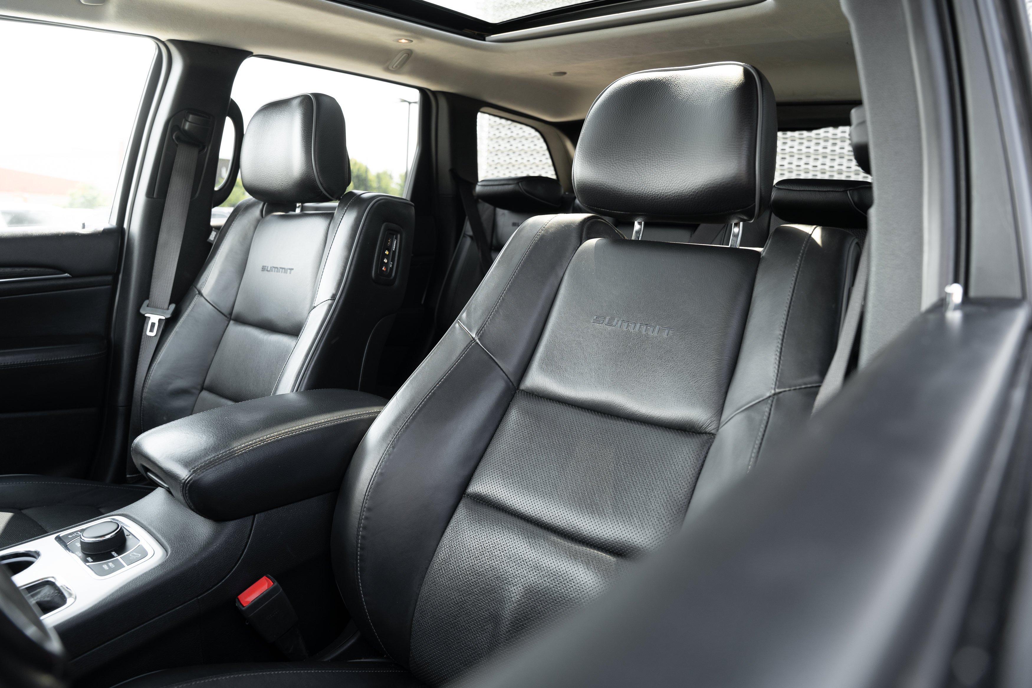 Used 2020 Bright White Clearcoat Jeep Summit image 20