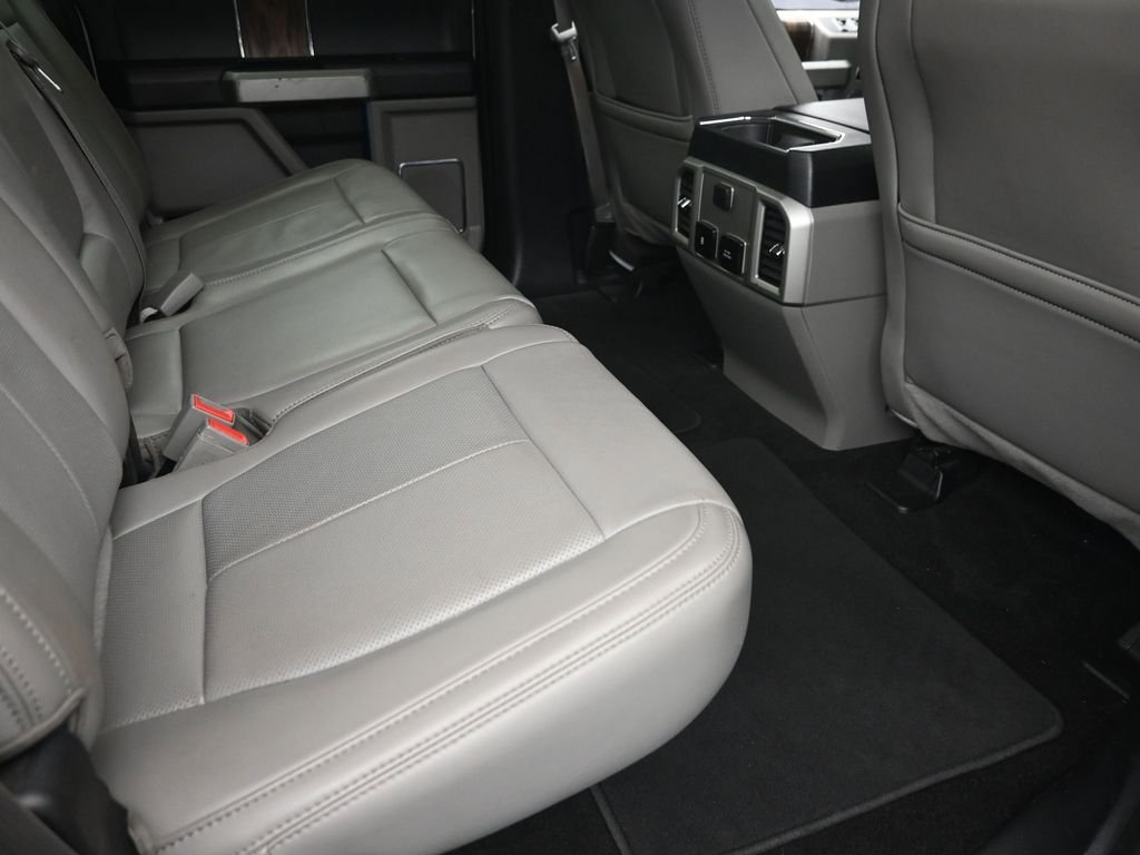 Used 2019 White Ford Lariat image 9