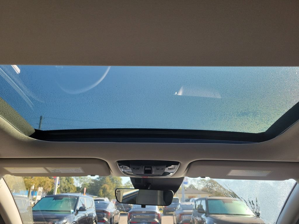 New 2026 Glacial White Pearl Kia EX image 20