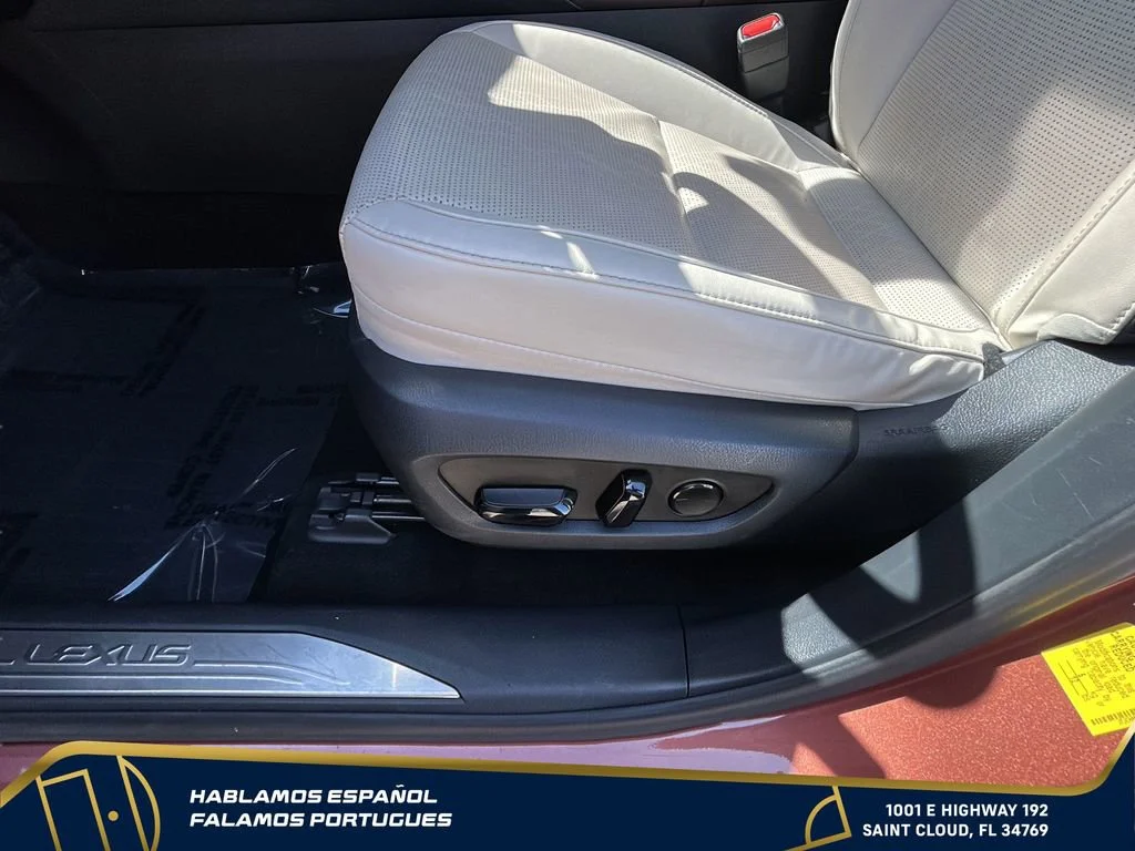 Used 2023  Lexus RX 350 image 14
