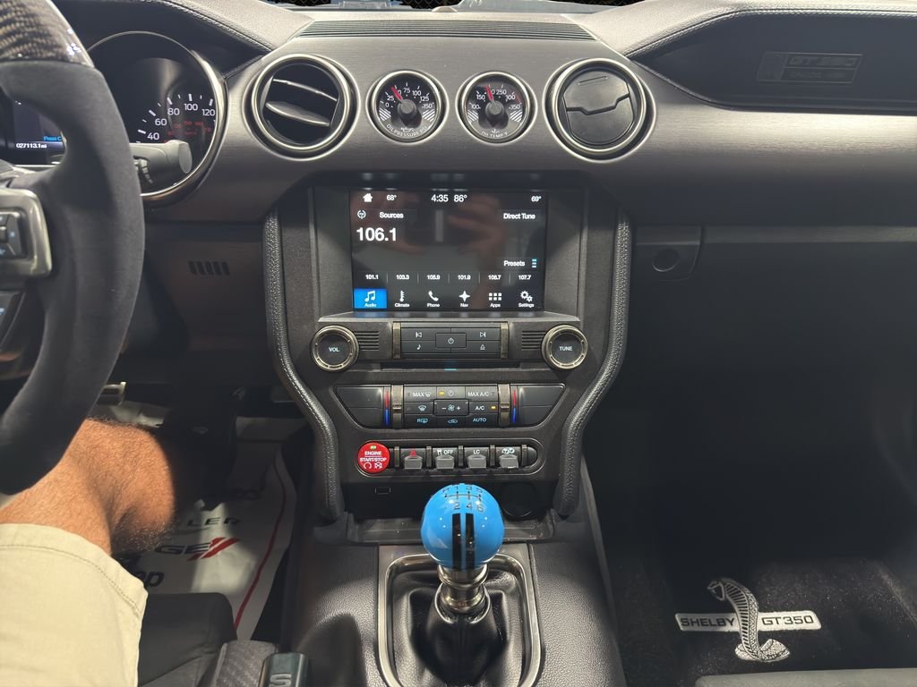Used 2017 Grabber Blue Ford Shelby GT350 image 27