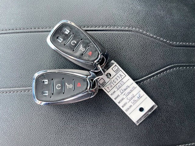 Used 2023 IRIDESCENT PEARL TRICOAT Chevrolet LT Cloth image 13