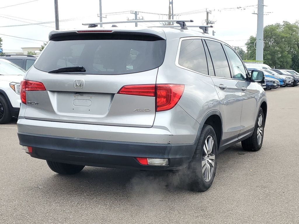 Used 2016 Lunar Silver Metallic Honda EX-L image 3