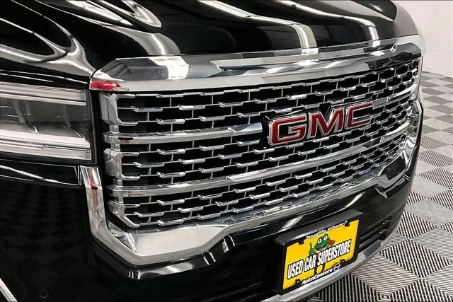 Used 2023 Ebony Twilight Metallic GMC Denali image 34