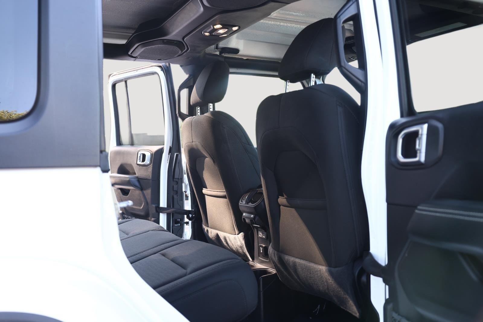 Used 2020 Bright White Clearcoat Jeep Sahara image 19